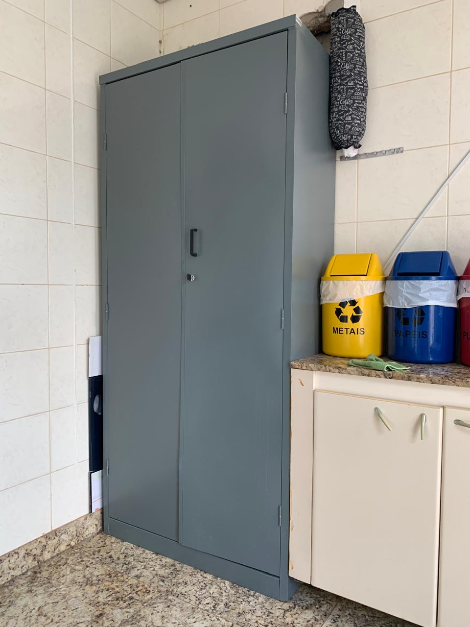 SDPM-0070 | ARMÁRIO AÇO CINZA | 1,98M X 40CM X 90CM