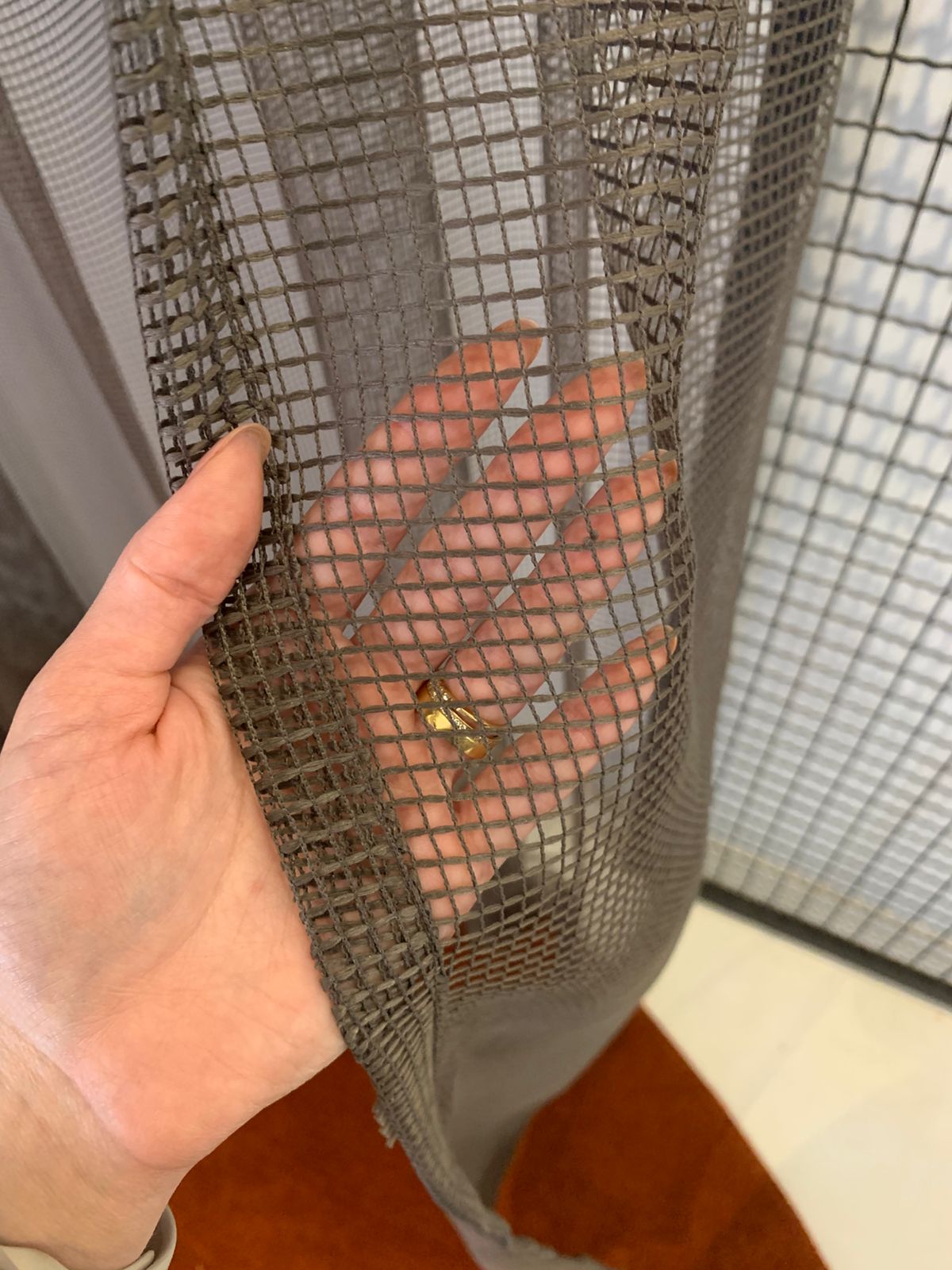 SDPM-0147 | CORTINA PRETA VAZADA | A: 2,85M